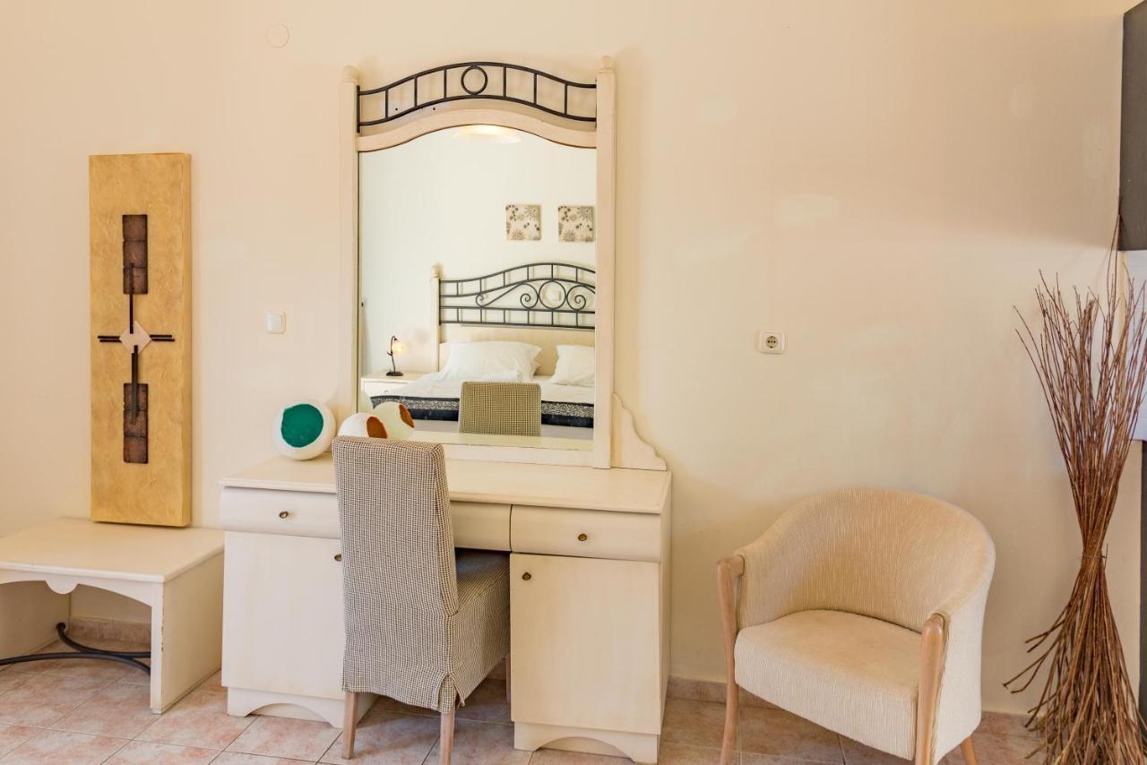 Sotiris Studios Livathos  Екстериор снимка